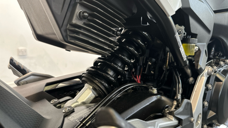 BMW F900 XR
